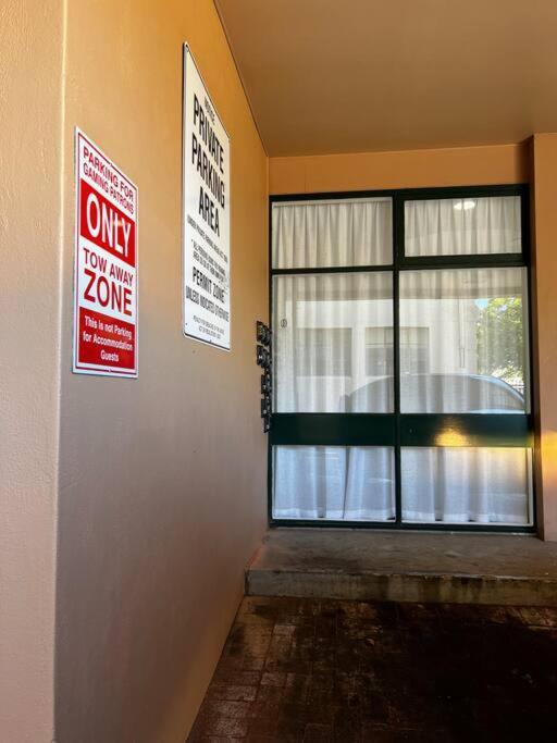 Studio 436/247 Gouger In The City Ex Hotel Room Adelaide Luaran gambar